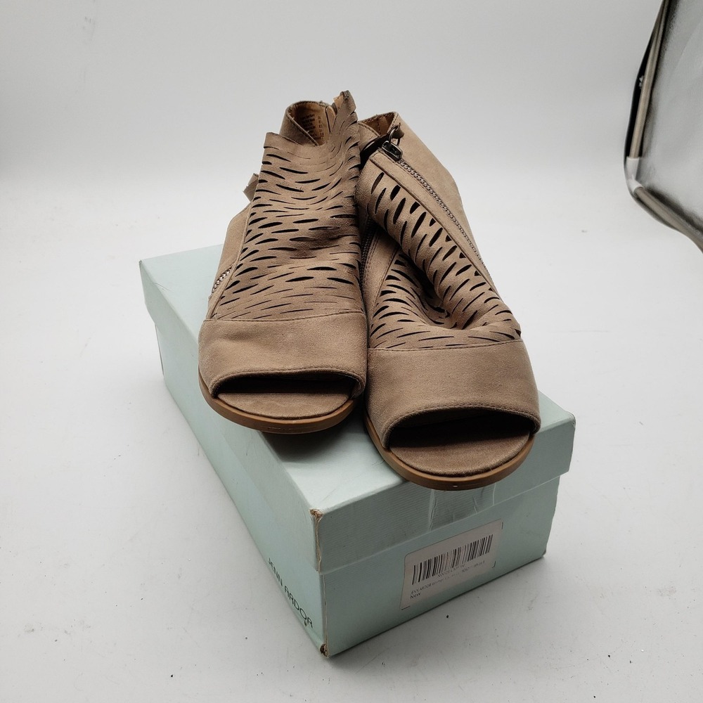 American Eagle Shoes Womens Size 6.5 Beige Slingback Sandals Zip Block Heel